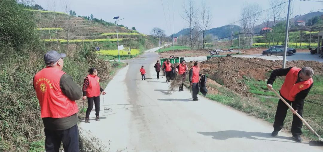 隆回三阁司镇：多措并举整治村容村貌 推进美丽乡村建设