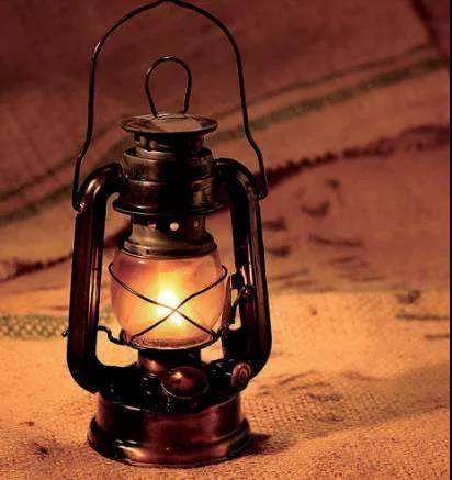 扑闪心中的那盏煤油灯