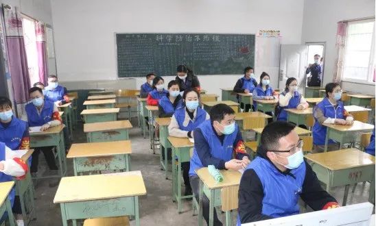 官方定了！学生开学分四批、在4月1日、7日、13日、20日！中考16号开始信息采集！