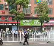 隆回二桥路段一辆小车着火