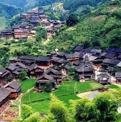 隆回县城除外：建设用地规模最小的是麻糖山乡，最大的是三阁司镇