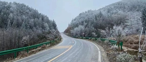 隆回2021年第一场雪来了！这里已成冰雪世界！