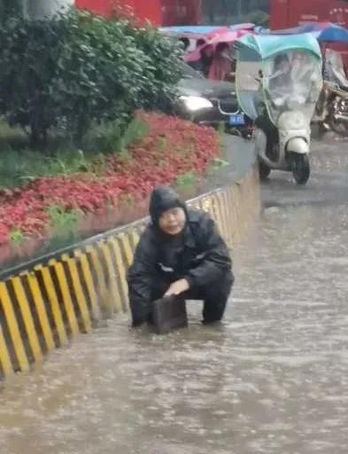 一夜惊雷！暴雨后，安岳开启看“海”模式，幸好有他们