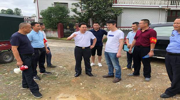 周乐彬到洞口经开区调研指导企业发展工作