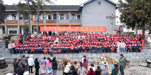 隆回草原小学，杀年猪迎新年！